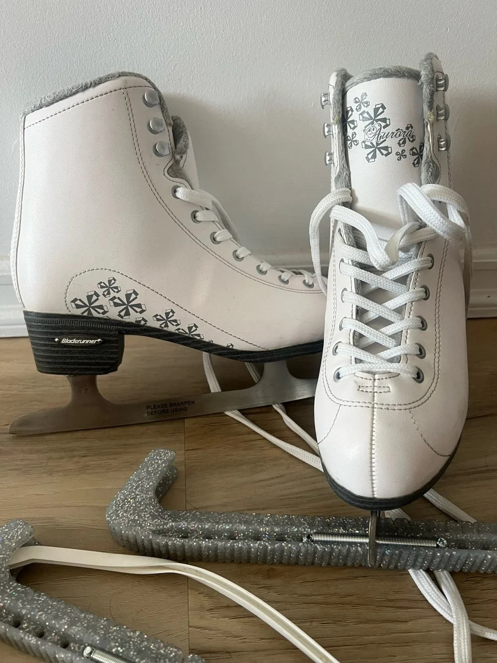 Bladerunner Aurora White Women's Figure Ice Skates Classic Size US 8 UK 6 EU 39